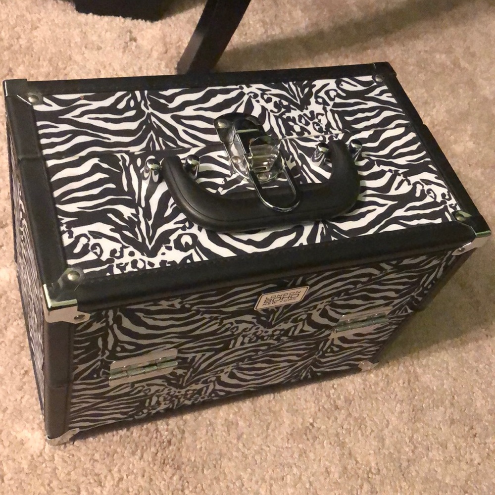 Cosmetic Box